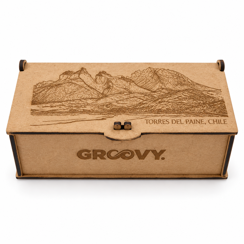 Caja de Lentes de Madera Grabada GROOVY® | Estuche Organizador Sustentable con Paisajes de Chile